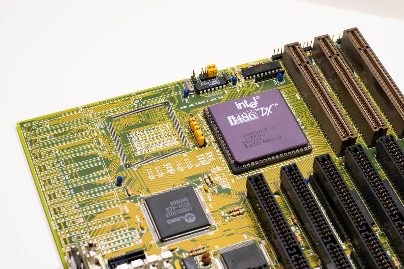 Chip de inteligência artificial da Nvidia em imagem ilustrativa