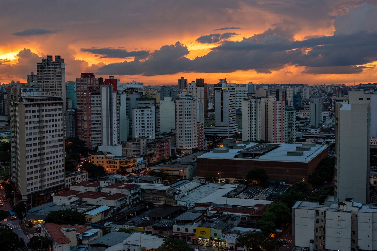 Corredor de servidores em um data center