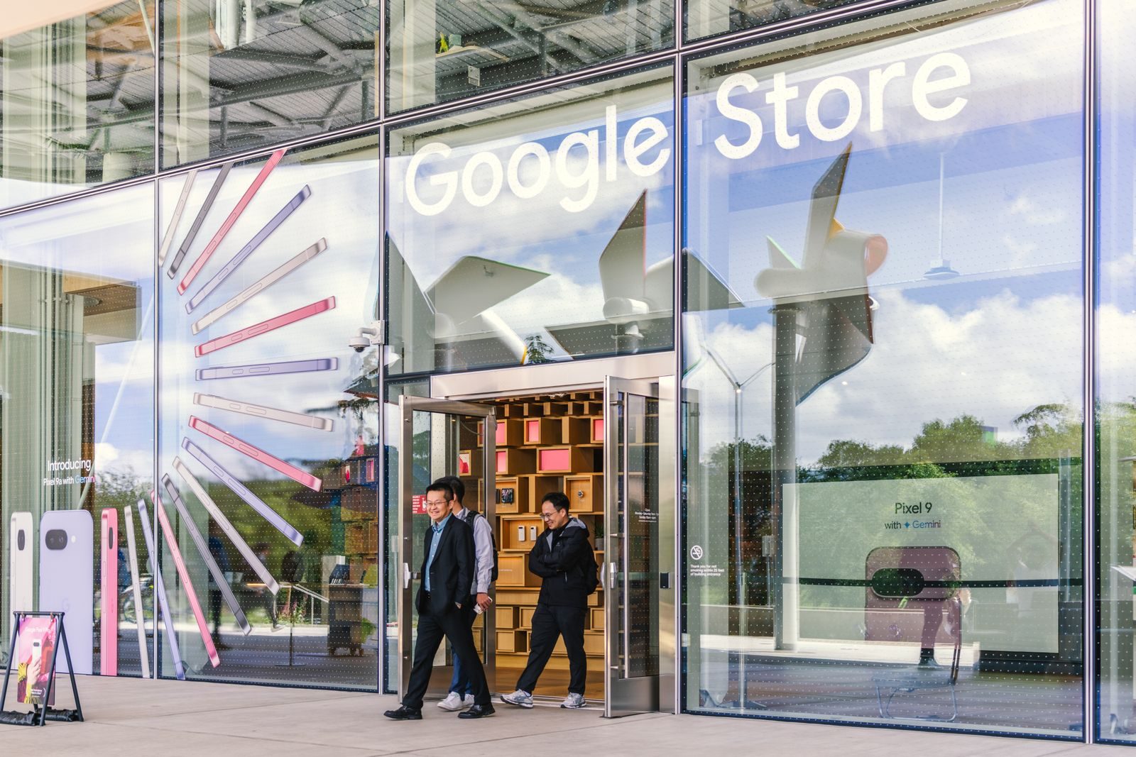 Logotipo do Google em prédio da empresa