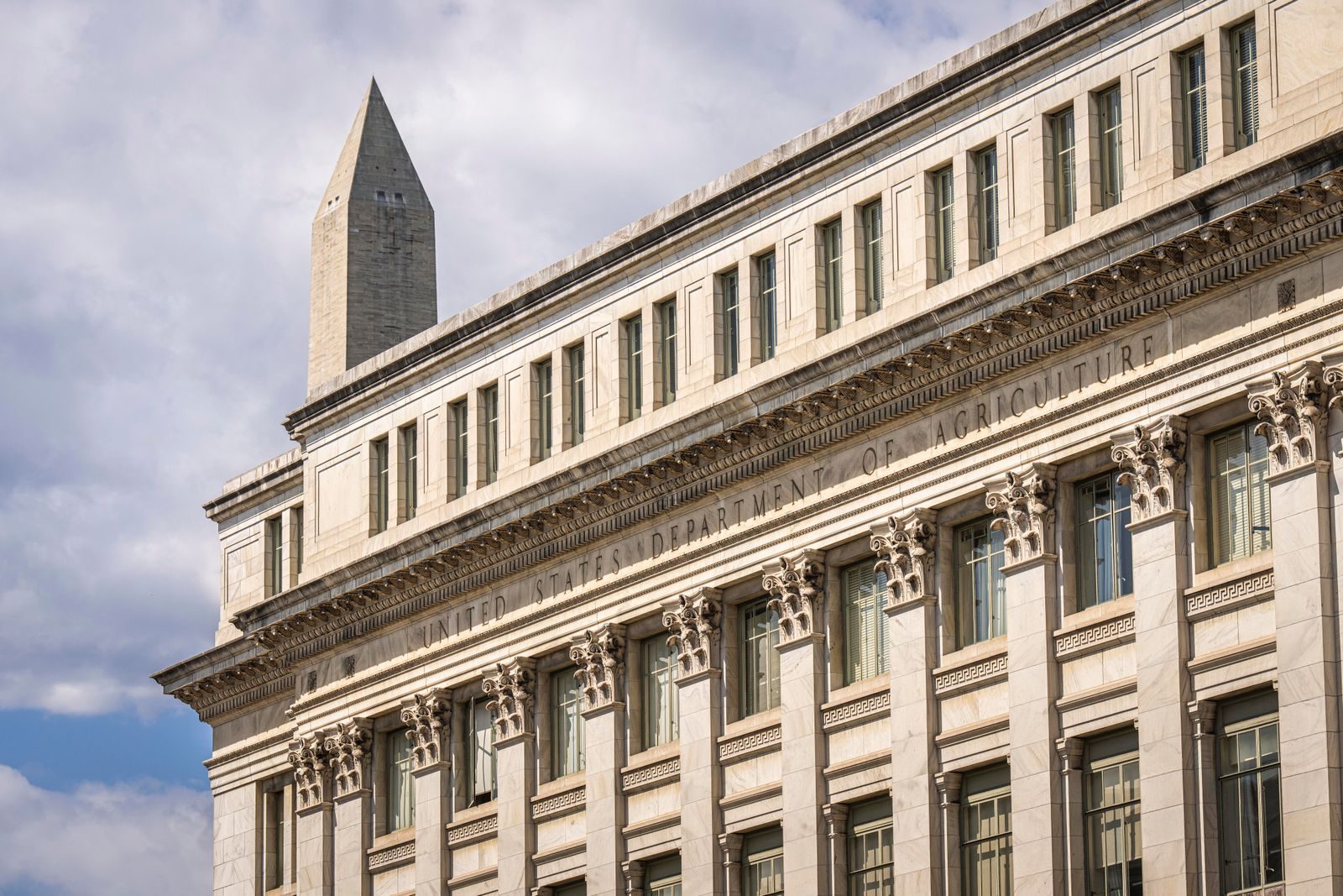 Fachada do Departamento de Estado dos Estados Unidos, em Washington