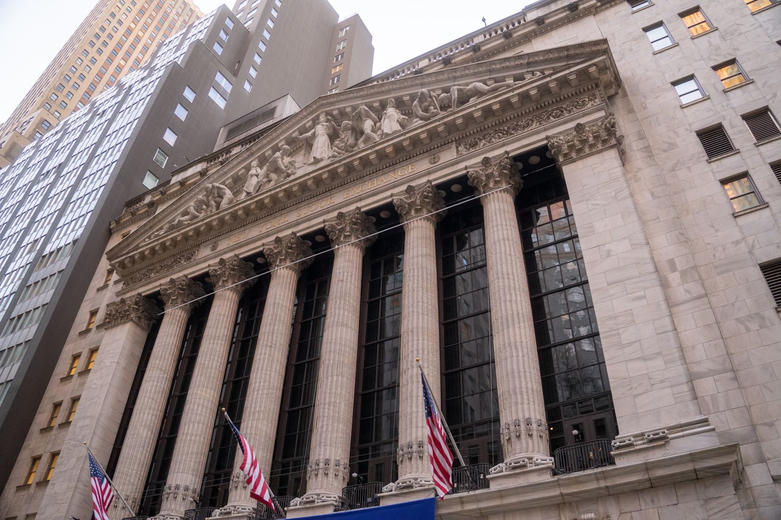 Operadores em um pregão de Wall Street, em Nova York