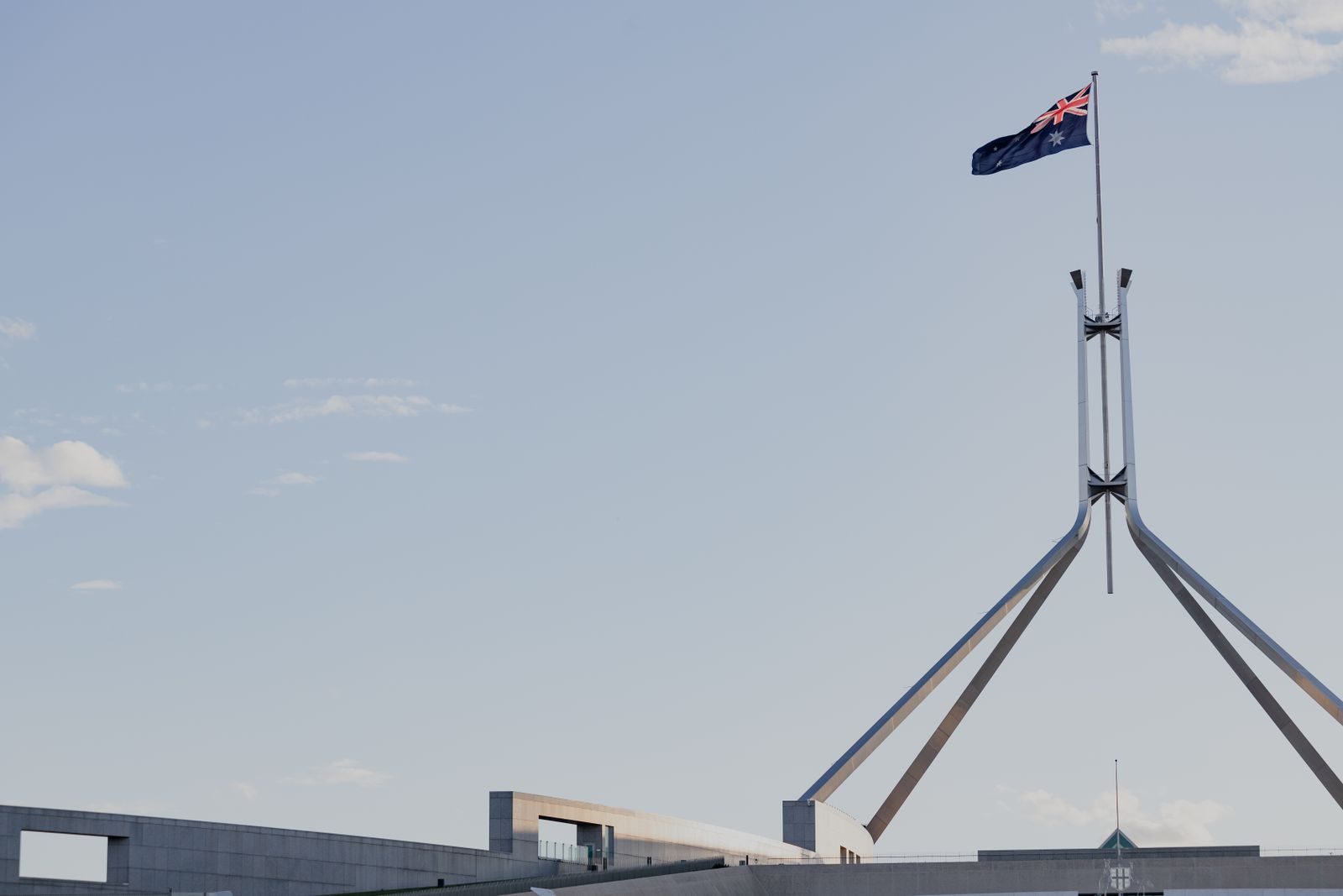 Fachada do Parlamento australiano em Canberra, sede do Senado