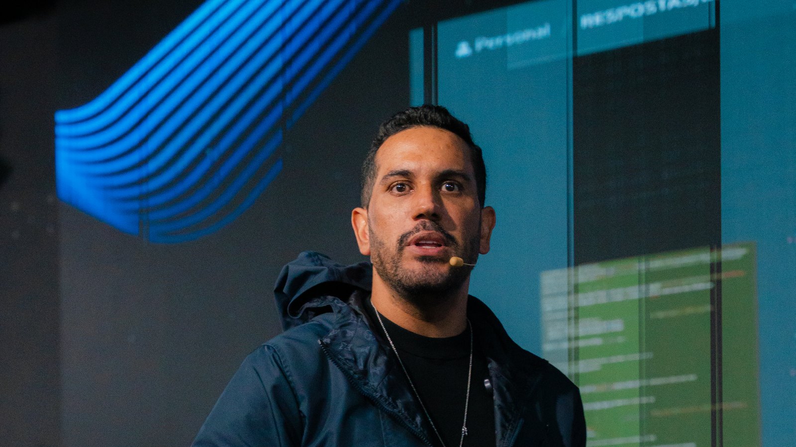 Izaias Pertrelly, fundador da Blue Company, durante palestra