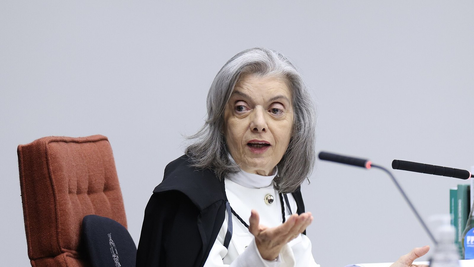 Cármen Lúcia