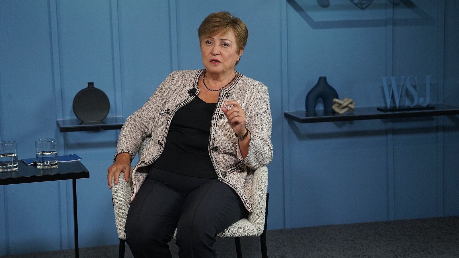 Kristalina Georgieva fala durante reunião do FMI
