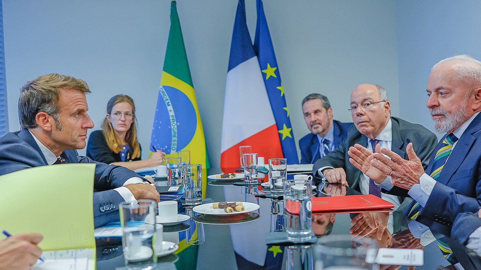 Chanceler Mauro Vieira em encontro diplomático