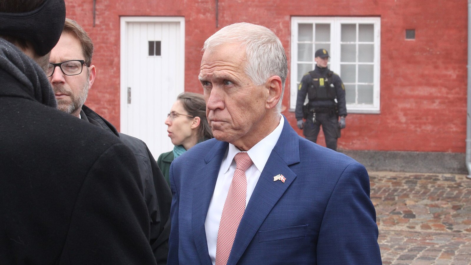 Senador Thom Tillis durante sessão no Senado dos Estados Unidos