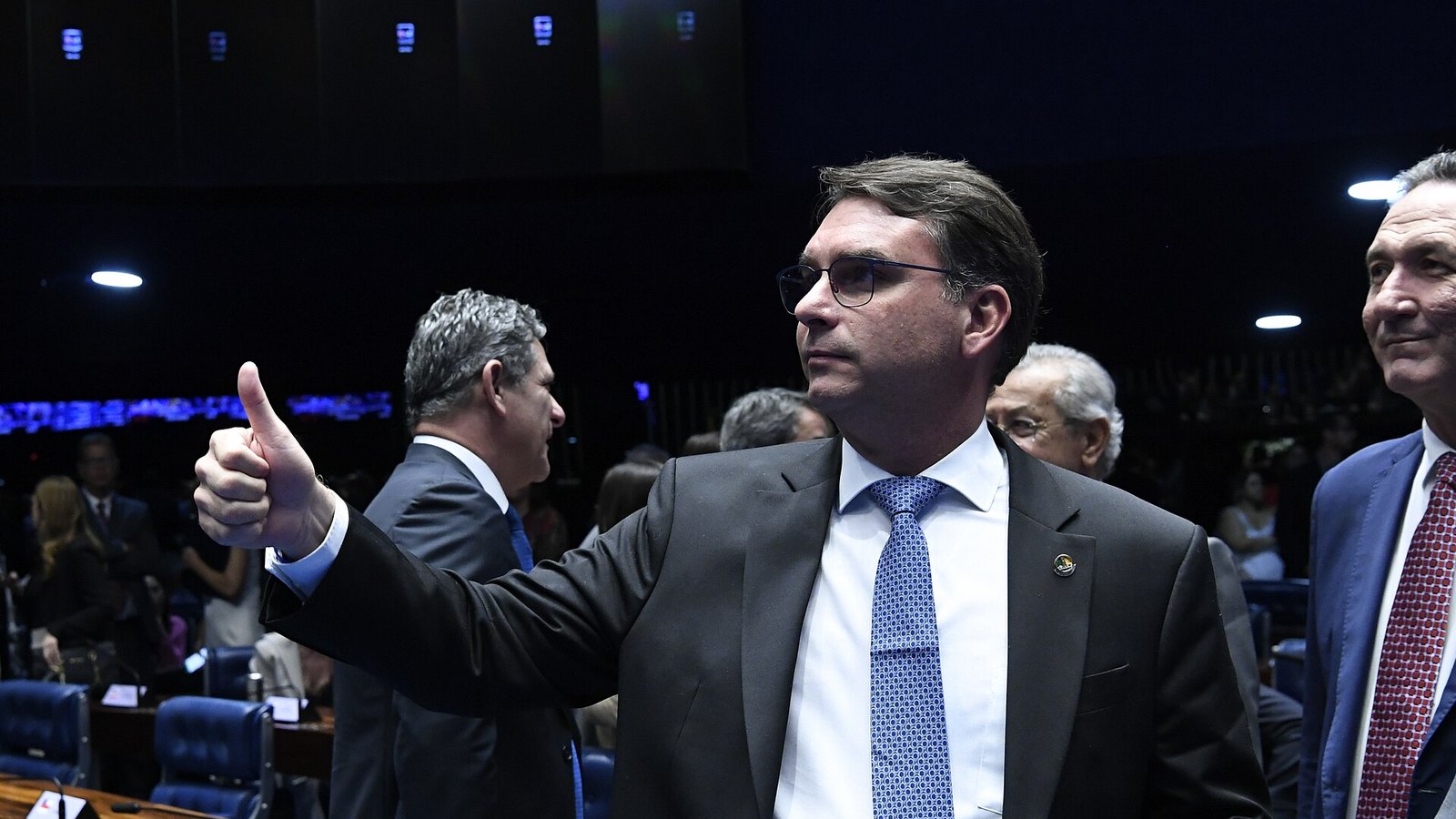 Fachada do Tribunal Superior Eleitoral em Brasília, onde ministros julgam o uso do avatar de Jair Bolsonaro